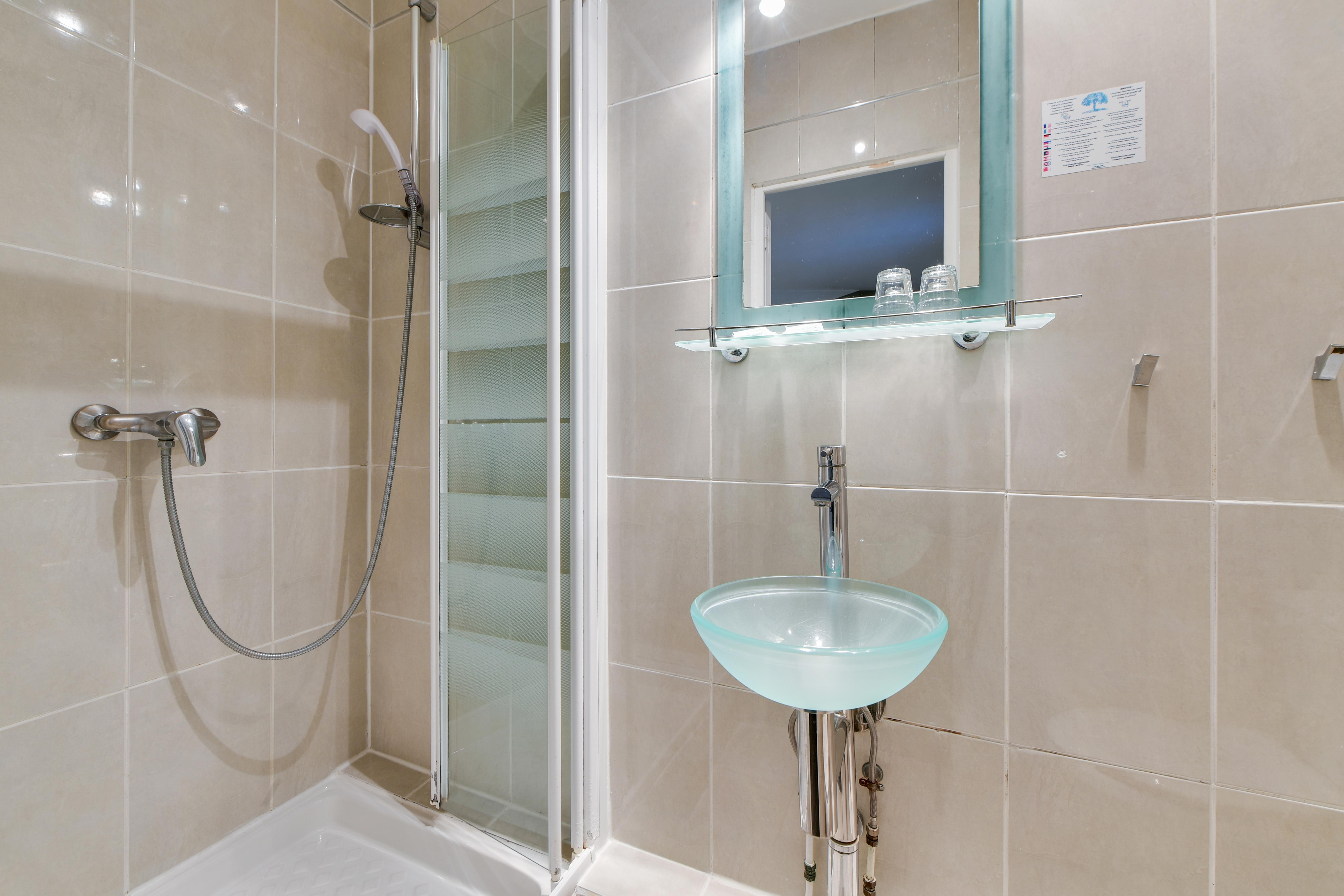Louisa Hotel Париж Екстериор снимка
